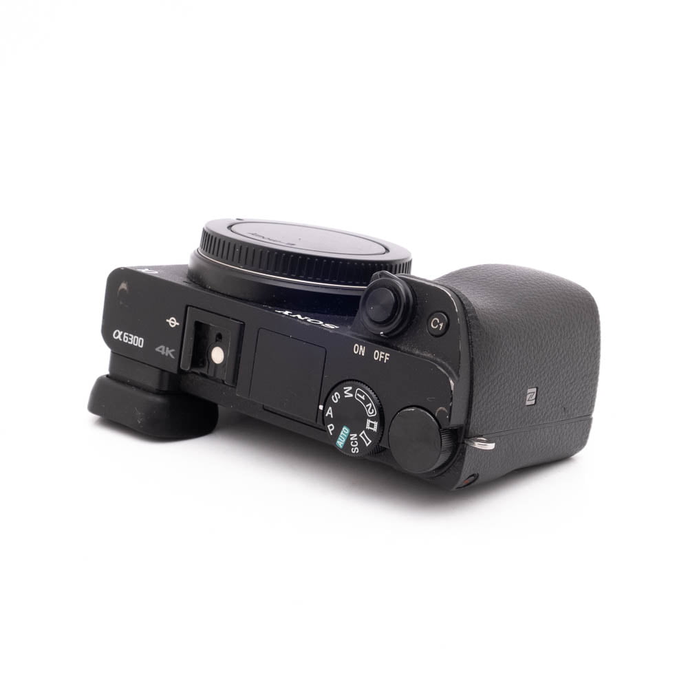 Sony a6300 3242-2 Sony A6300 (SC 21000, sis.ALV24%) - Käytetty