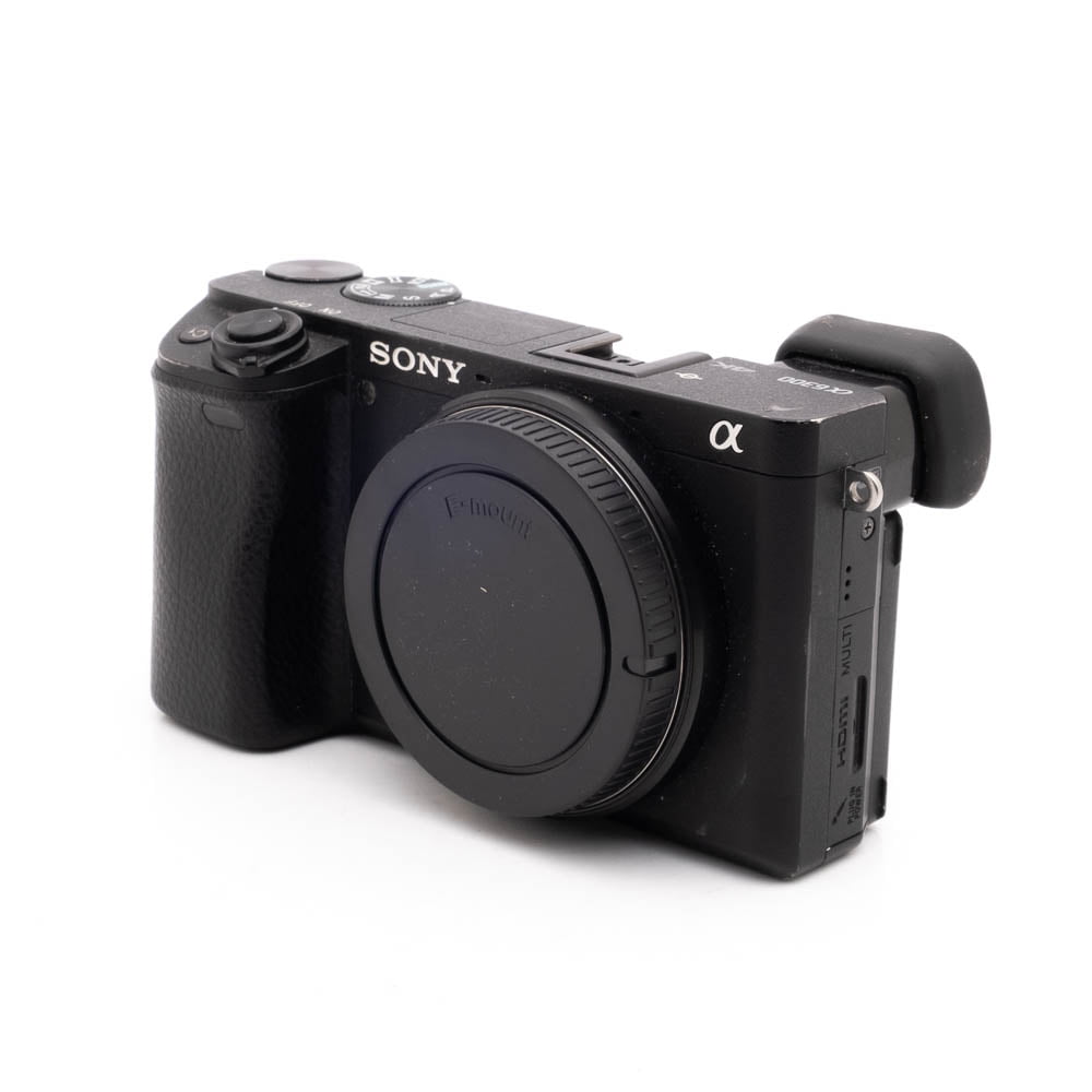 Sony a6300 3242-5 Sony A6300 (SC 21000, sis.ALV24%) - Käytetty