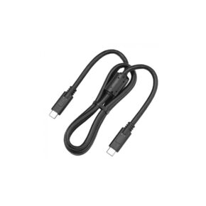 olympus_usb13 The Olympus CB-USB13 cable is a black USB-C to USB-C cable with connectors at both ends, neatly twisted and with a ferrite bead in the middle for noise reduction, shown on a white background.