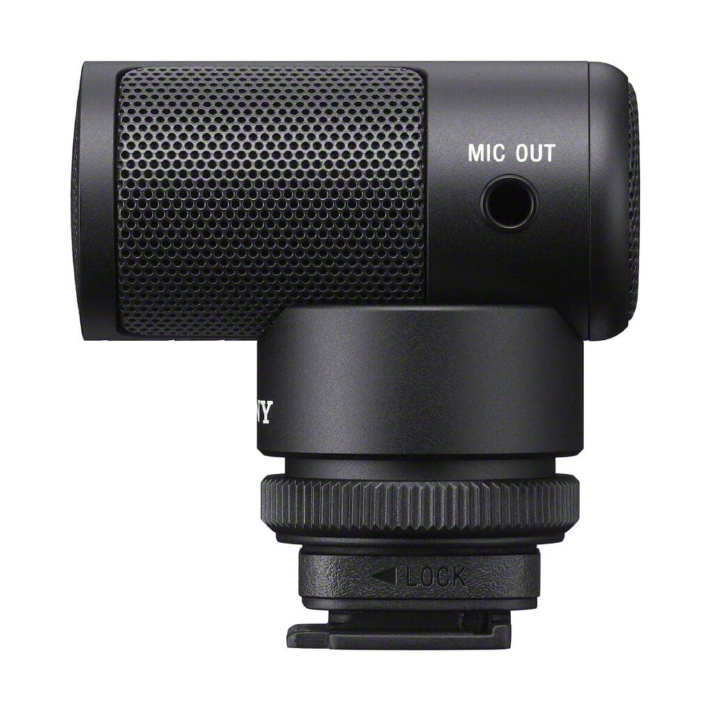 sony_ecm-g1_03 Sony ECM-G1Z -langaton mikrofoni on musta, kompakti ulkoinen mikrofoni, jossa on MIC OUT -merkinnällä varustettu verkkosäleikkö ja lukittava jalusta kameran turvallista kiinnitystä varten.
