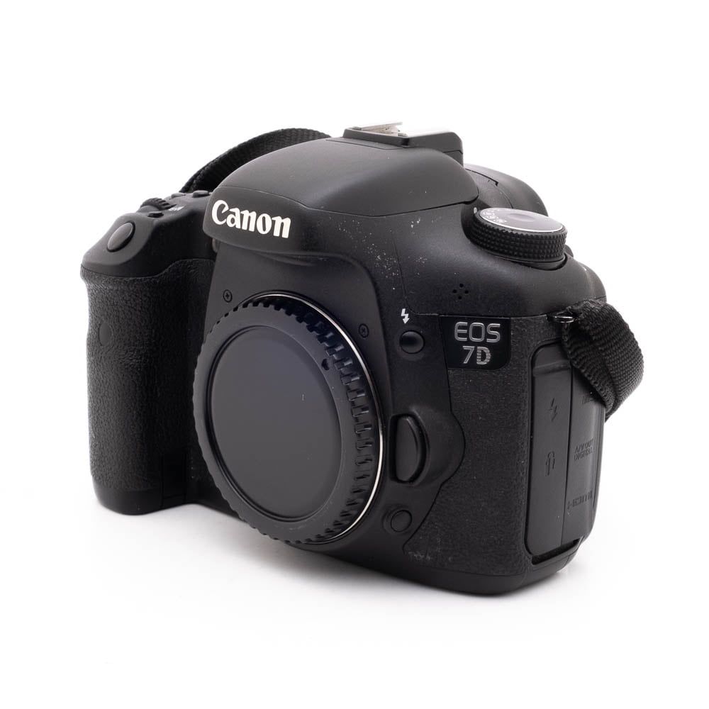 Canon 7D 5200-5 Canon EOS 7D (SC 38000) - Käytetty