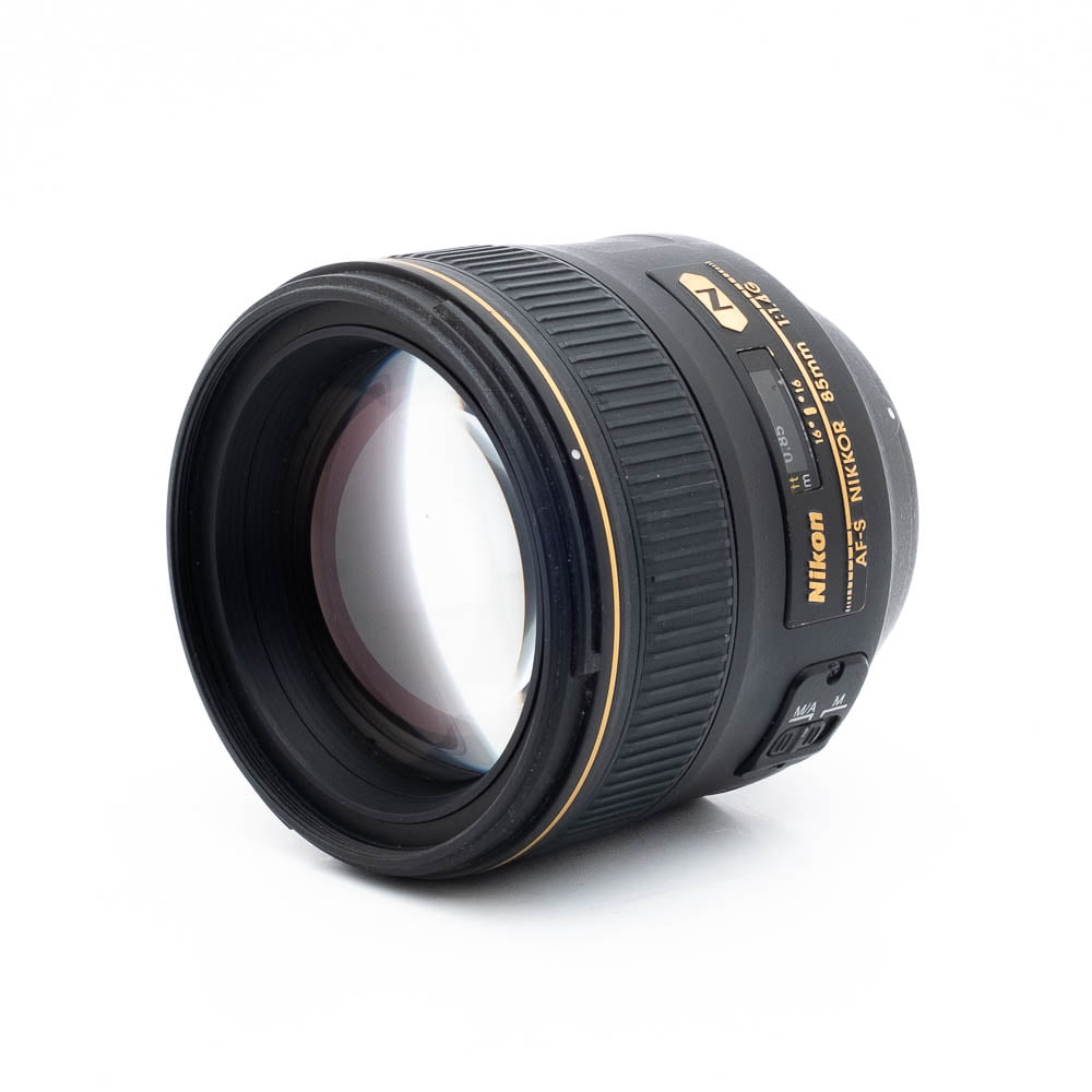 Nikon 85mm f14G-2-2 Nikon AF-S Nikkor 85mm f/1.4 G (sis.ALV24%) - Käytetty
