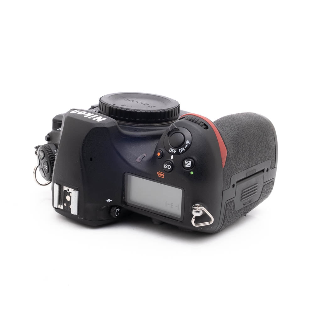 Nikon D850 0682-2 Nikon D850 (SC 73500, sis.ALV25,5%) - Käytetty