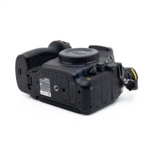 Nikon D850 1701-1 Nikon D850 (SC 34500, sis.ALV24%) - Käytetty