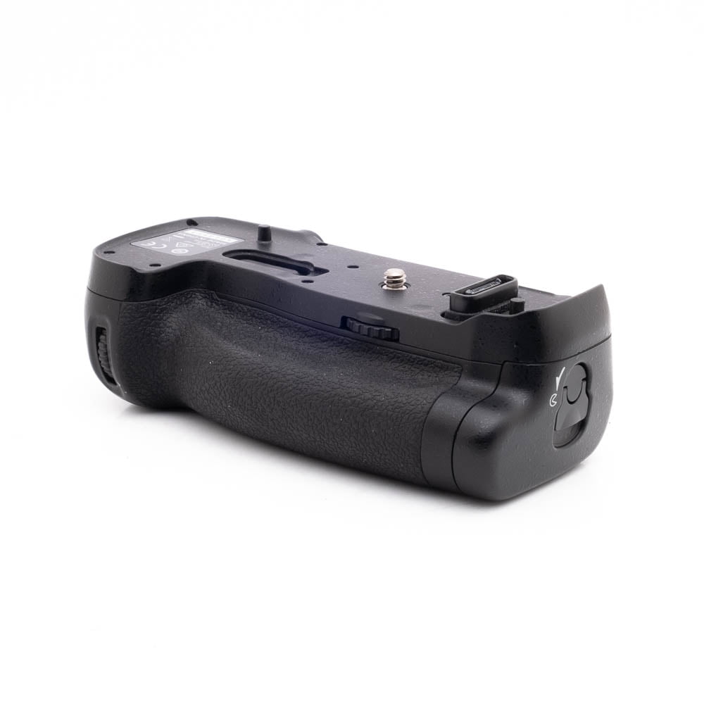 Nikon MB-D18-2 Nikon MB-D18 akkukahva (sis.ALV24%) - Käytetty