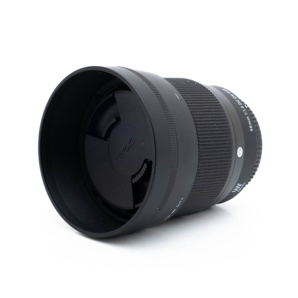 Sigma 56mm f14 DC DN MFT-3-2 Sigma 56mm f/1.4 DC DN C MFT - Käytetty