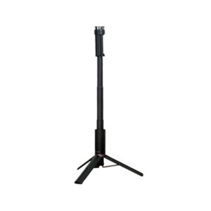 hakuba_02 Hakuba Multi Tripod Black -jalustassa on kolme kokoontaitettavaa jalkaa ja teleskooppinen keskipylväs, joka on kuvassa täysin ulosvedettynä valkoista taustaa vasten.
