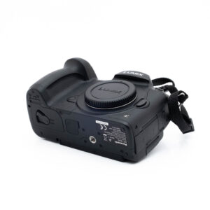 Lumix GH5-1-2 Panasonic Lumix GH5 - Käytetty