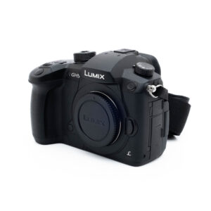 Lumix GH5-5 Panasonic Lumix GH5 - Käytetty