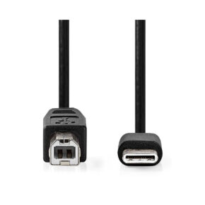 Lähikuvassa Nedis USB-C 2.0 - USB-B, 1 m kaapelista näkyy USB Type-B-liitin (vasemmalla) ja USB Type-C-liitin (oikealla) kiinnitettynä mustiin kaapeleihin valkoista taustaa vasten.
