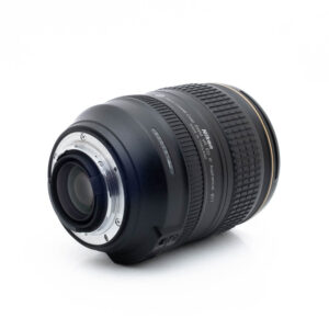 Nikon AF-S Nikkor 24-120mm f/4 G ED VR - Käytetty