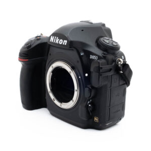 Nikon D850 3045-4 Nikon D850 (SC 210000, sis.ALV24%) - Käytetty