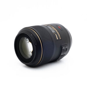 Nikon Micro Nikkor 105mm f28G VR ED IF-2 Nikon AF-S Micro-Nikkor 105mm f/2.8G VR ED (Kunto K5) - Käytetty