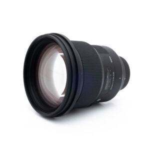 Sigma 105mm f14 DG Nikon-2 Sigma 105mm f/1.4 Art Nikon F (Kunto K5) - Käytetty