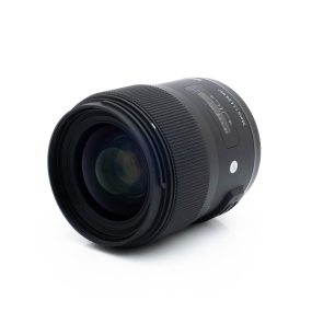 Sigma Art 35mm f/1.4 DG Nikon (Kunto K5) – Käytetty Käytetyt kamerat ja vaihtolaitteet 2