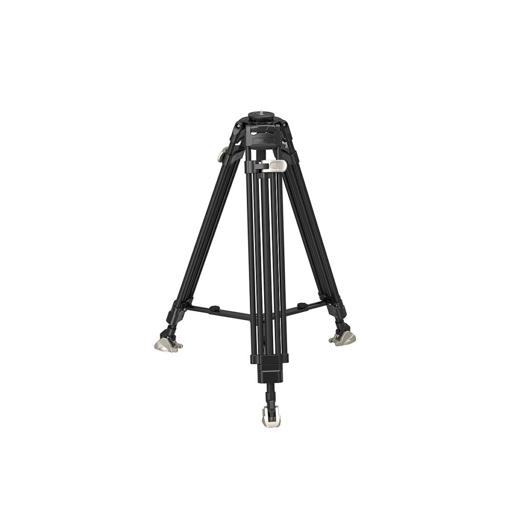 SmallRig_FreeBlazer_Heavy-Duty_Carbon_Fiber_Tripod_4167_001 SmallRig 4167 FreeBlazer Heavy-Duty Carbon Fiber Tripodissa on kolme säädettävää mustaa jalkaa, hopeanväriset lukitusmekanismit ja yläosassa oleva kiinnityslevy valkoisella pohjalla.