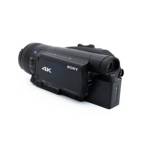 Sony FDR-AX700 4K HDR – Käytetty Käytetyt kamerat ja vaihtolaitteet