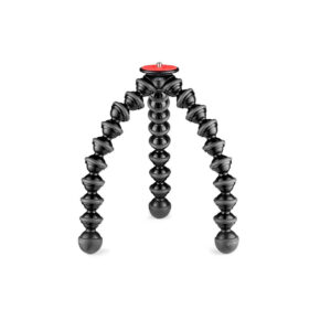 JOBY GorillaPod 3K Pro JOBY GorillaPod 3K Pro Jalusta Musta on joustava musta kolmijalkainen kolmella segmentoidulla, taivutettavalla jalalla ja punaisella kiinnityslevyllä varustettu kolmijalka, joka on kuvassa valkoisella pohjalla.
