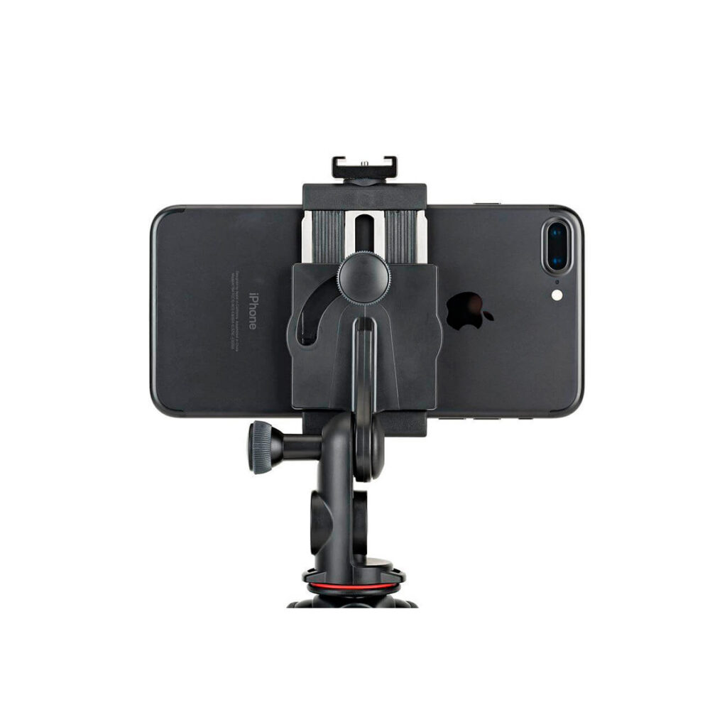 JOBY GripTight PRO 2 GorillaPod6 JOBY GripTight PRO 2 GorillaPod -jalusta pitää älypuhelinta vaakasuorassa mustassa säädettävässä kiinnikkeessään, kun sitä katsotaan takaa valkoista taustaa vasten.
