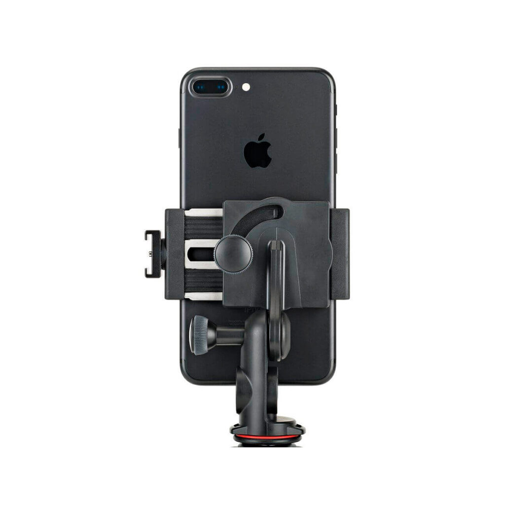 JOBY GripTight PRO 2 GorillaPod7 JOBY GripTight PRO 2 GorillaPod Jalustakit Puhelimelle pitää mustaa älypuhelinta pystysuorassa säädettävässä mustassa autopuhelimen pidikkeessä, jossa on imukuppipohja ja joka on esillä valkoista taustaa vasten.
