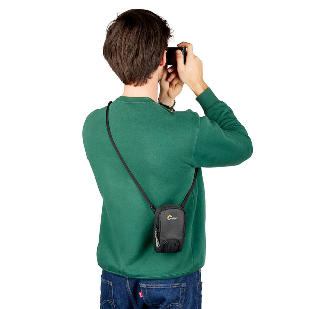 Lowepro-Adventura-CS-20-III-6 Lowepro Adventura CS 20 III -kamerakotelo