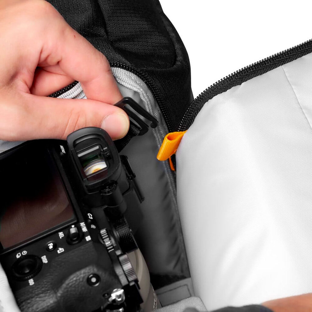 Lowepro-Fastpack-BP-250-AW-III-Musta-5 Lowepro Fastpack BP 250 AW III -kamerareppu, musta