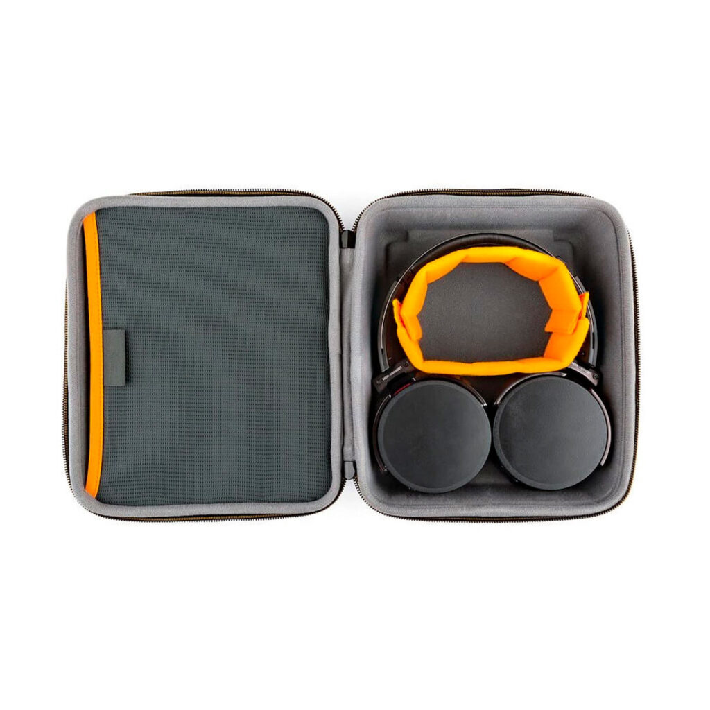 Lowepro-Hardside-CS-80-4 Lowepro Hardside CS 80 -kameralaukku