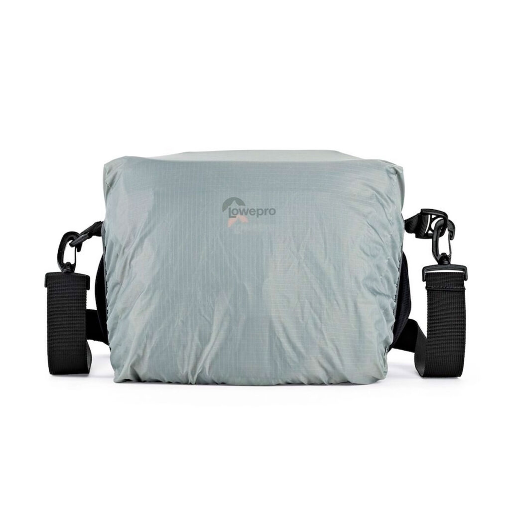 Lowepro-Nova-180-AW-II-6 Lowepro Nova 180 AW II -kameraolkalaukku