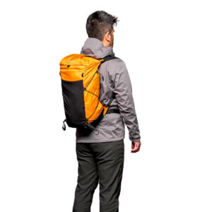 Lowepro-RunAbout-BP-18L-10 Lowepro RunAbout BP 18L -kamerareppu