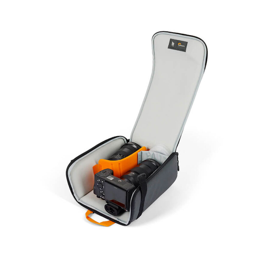Lowepro-Trekker-Lite-BP-150-AW-Black-7 Lowepro Trekker Lite BP 150 AW -kamerareppu, musta