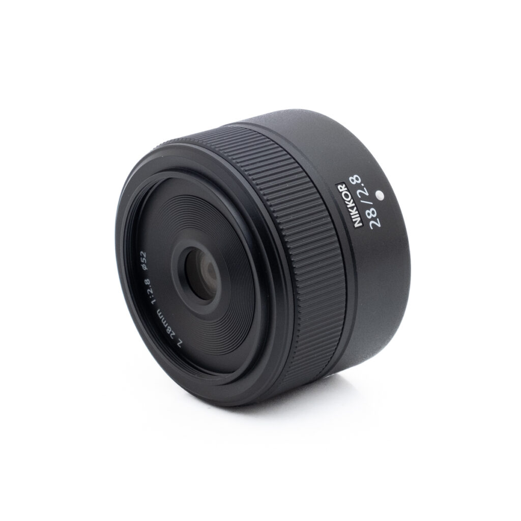 Nikkor Z 28mm f2.8-2 Nikon Nikkor Z 28mm f/2.8 (Kunto K5) - Käytetty
