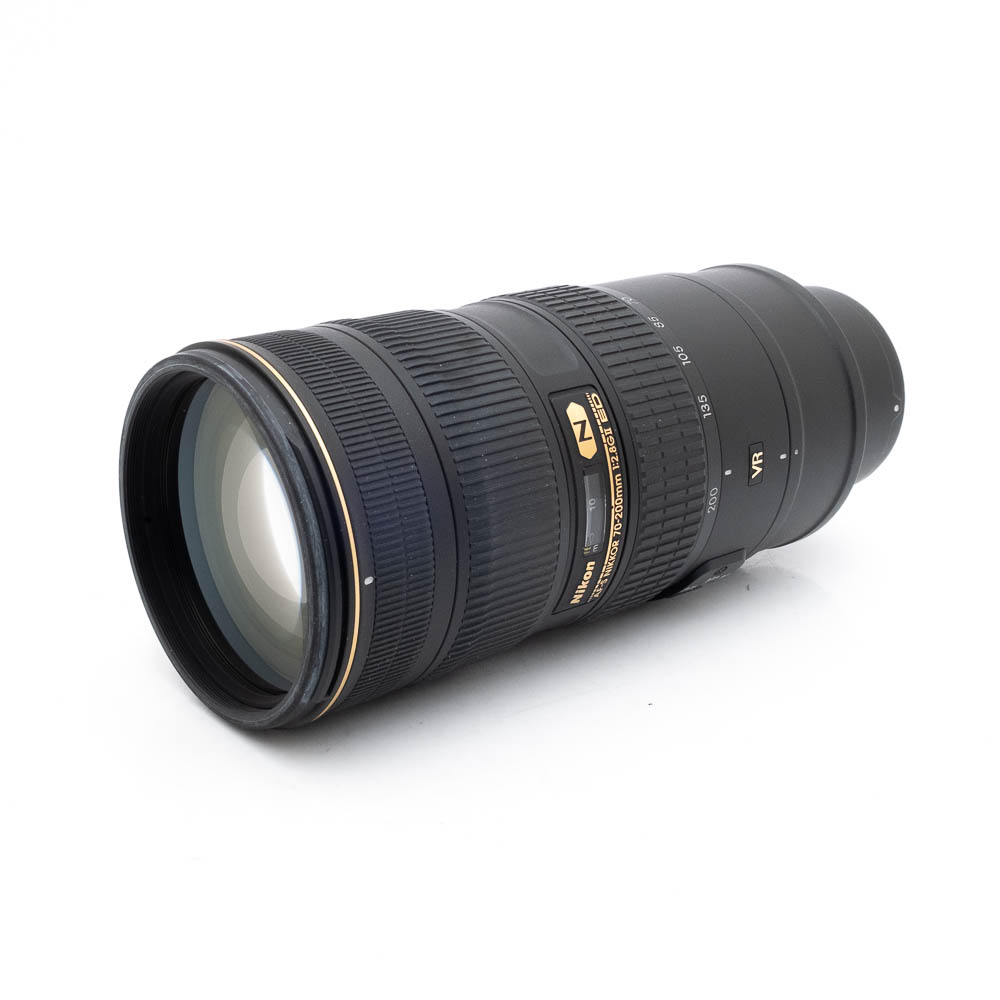Nikon 70-200mm f26G ED VR II-2 Nikon AF-S Nikkor 70-200mm f/2.8 G II ED VR - Käytetty
