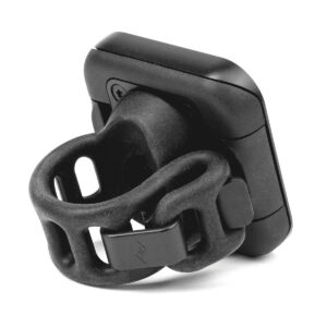 Peak-Design-Mobile-Universal-Bar-mount-2 Peak Design Mobile Universal Bar Mount - musta on suorakulmainen pyöräilyvaruste, jossa on kumikiinnike ja säädettävä hihna, joka on suunniteltu kiinnitettäväksi turvallisesti ohjaustankoon tai runkoon.