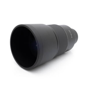 Samyang 135mm f18 Sony-3 Samyang AF 135mm f/1.8 Sony (Kunto K5, Takuu 12kk) - Käytetty