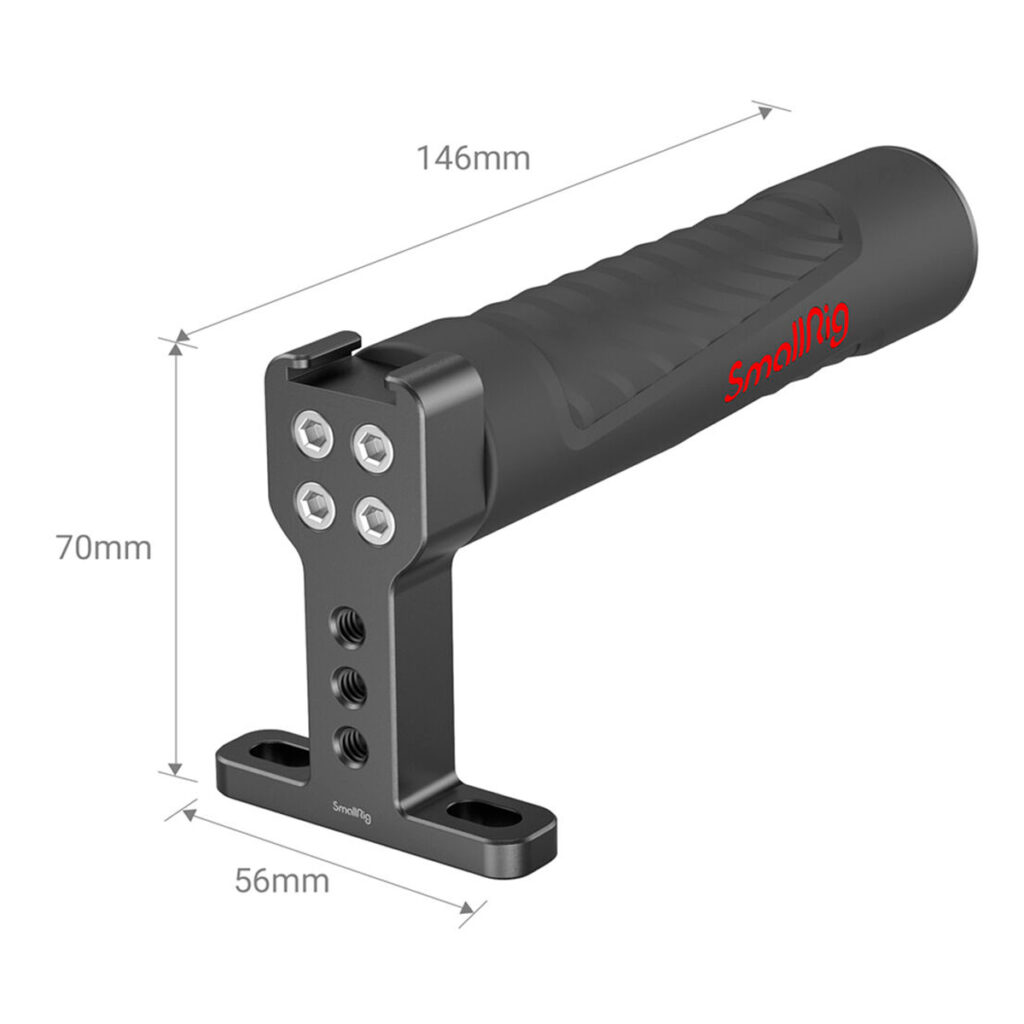SmallRig-1446-3 SmallRig 1446 Top Handle (Rubber), musta metallinen kamerakahva, jossa on neljä ruuvinreikää ja jossa on merkintä SmallRig, on pituudeltaan 146 mm, korkeudeltaan 70 mm ja pohjan leveydeltään 56 mm, valkoisella pohjalla.