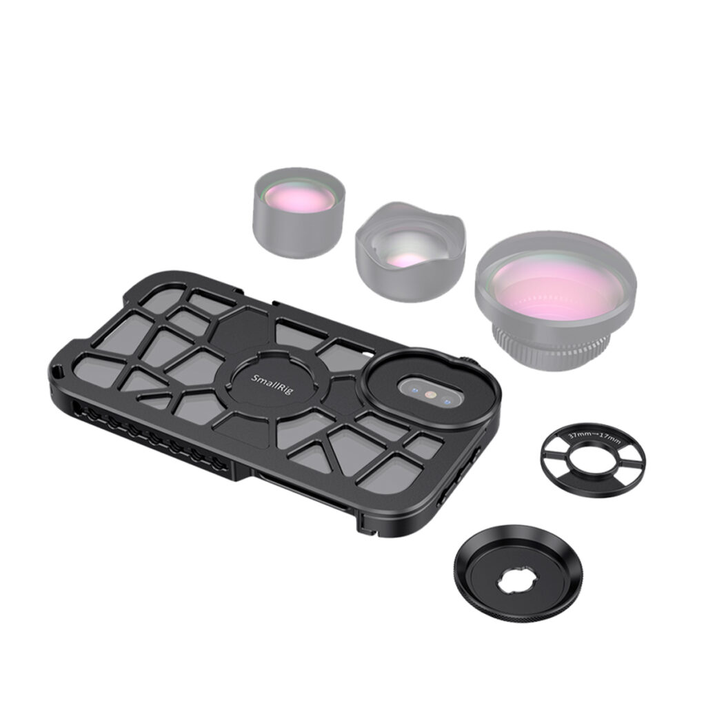 SmallRig-2414-2 SmallRig 2414 Pro Mobile Cage for iPhone X/XS -mobiilihäkki, musta geometrisilla leikkauksilla, on kuvassa kolmen irrotettavan kameran objektiivin ja kahden objektiivisovittimen kanssa valkoisella pohjalla.