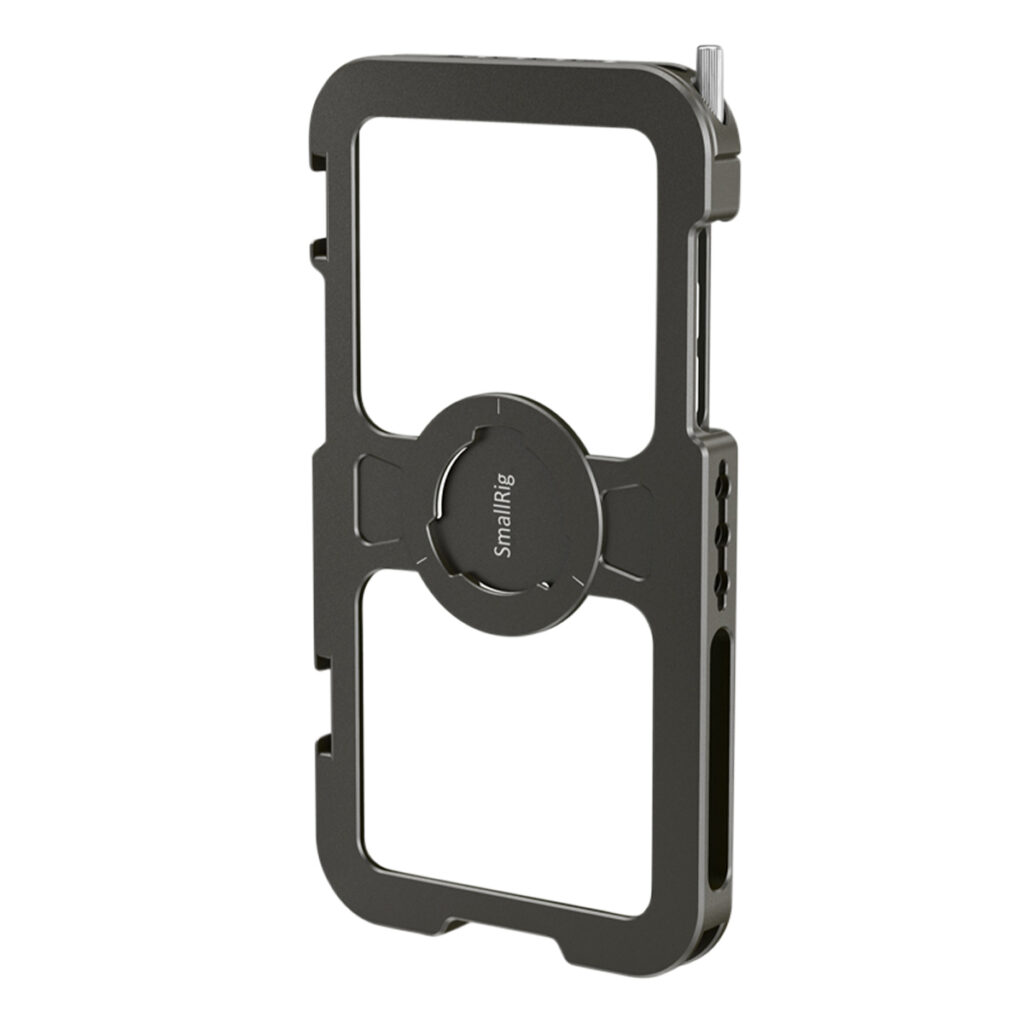 SmallRig-2512-2 SmallRig 2512 Pro Mobile Cage for iPhone 11 Pro Max on musta metallinen kiinnike, jossa on avoimet sivut ja keskellä tuotemerkki ja joka on suunniteltu puhelimen kiinnittämiseen turvallisesti kameran lisävarusteisiin.