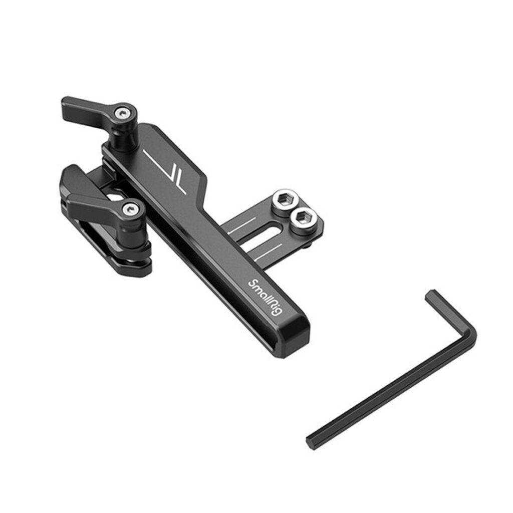 SmallRig 2799 Mount for LaCie Portable SSD on musta metallinen säädettävä kiinnike, jossa on kaksi kiristysvipua ja mukana toimitettu kuusiokoloavain valkoista taustaa vasten.