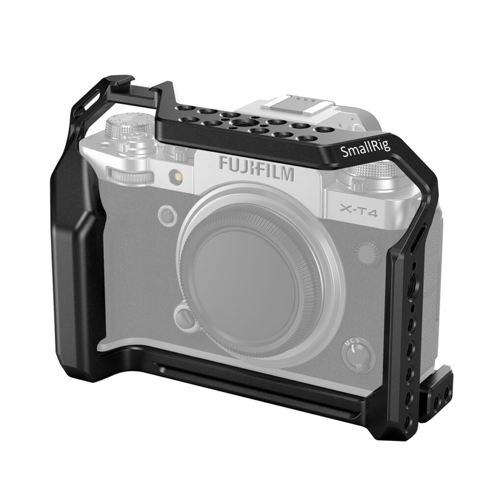 SmallRig-2808 Fujifilm X-T4:lle tarkoitettu SmallRig 2808 Cage ympäröi kameran, joka tarjoaa lisäsuojaa ja kiinnityspisteitä ja pitää kaikki säätimet helposti saatavilla.