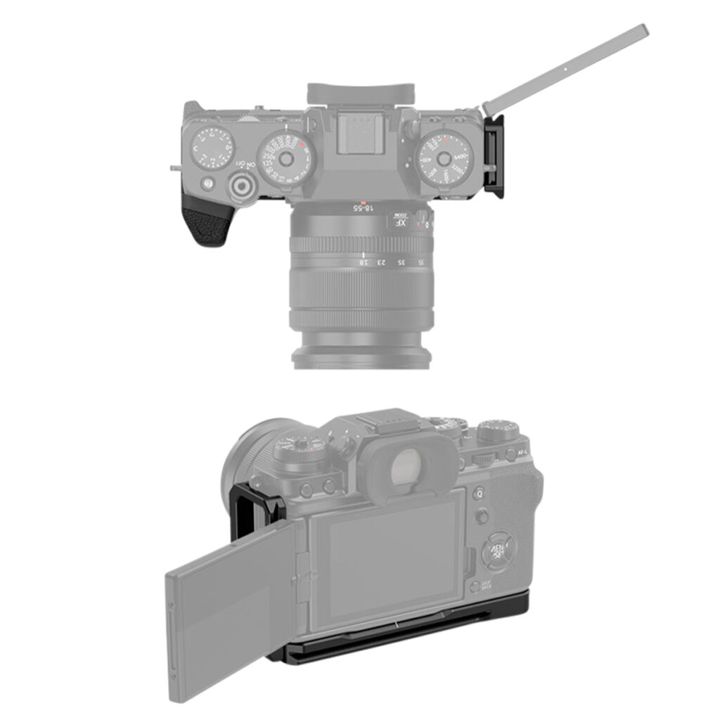 SmallRig-2812-3 Ylä- ja takanäkymät SmallRig 2812 L-kiinnikkeestä Fujifilm X-T4:lle, asennettuna mustaan kameraan, jonka sivulle ulosvedettävä LCD-näyttö on laajennettu ja jossa korostuvat ylä- ja takapuolella olevat valintakiekot ja painikkeet.