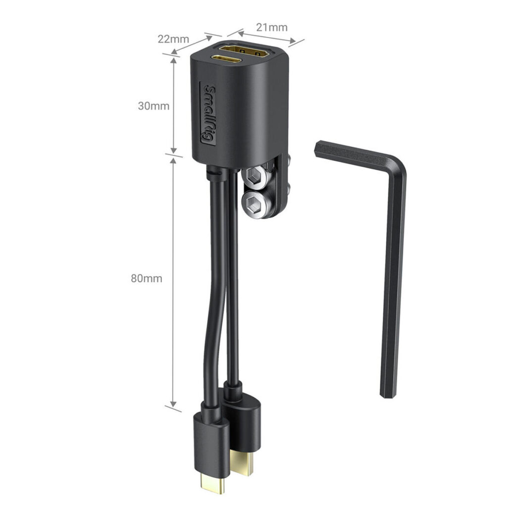 SmallRig-2960-3 SmallRig 2960 HDMI- ja USB-C-sovitin BMPCC 4K- ja 6K-häkkikameralle näkyy kahden lyhyen kaapelin (USB-C ja micro-USB), kuusiokoloavaimen ja mittojen kanssa: 30mm korkeus, 22mm leveys, 21mm syvyys ja 80mm kaapelin pituus.
