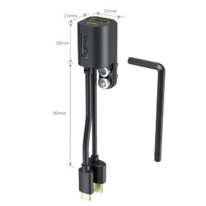 SmallRig-2960-3 SmallRig 2960 HDMI- ja USB-C-sovitin BMPCC 4K- ja 6K-häkkikameralle näkyy kahden lyhyen kaapelin (USB-C ja micro-USB), kuusiokoloavaimen ja mittojen kanssa: 30mm korkeus, 22mm leveys, 21mm syvyys ja 80mm kaapelin pituus.