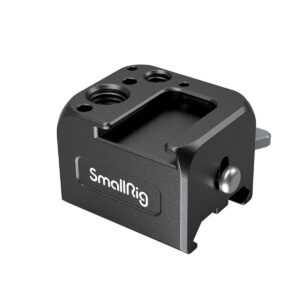 SmallRig-3025 SmallRig 3025 -kiinnityslevy DJI Ronin RS 2/ RSC 2/ RS 3/ RS 3 Pro/ RS 3 mini -laitteille on musta metallinen lisävaruste, jossa on SmallRig-logo, kierteitetyt reiät ja pikakiinnitysaukko.