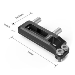 SmallRig-3142-5 SmallRig 3142 Cage & Sidehandle Kit for Nikon Z5/Z6/Z7/Z6II/Z7II on musta metallinen kameran lisävaruste, jossa on merkintä SmallRig, kaksi kuusiokolopulttia, kaksi hopeista säätönuppia ja jonka mitat ovat 74mm x 34.5mm x 12mm.