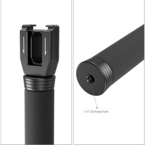 SmallRig-3182-3 Lähikuva SmallRig 3182 Rode Wireless Go Handheld -haastattelukamerasta, jossa näkyy sen musta sylinterimäinen kahva, jonka toisessa päässä on kiinnike ja toisessa päässä 1/4-20 kierteinen reikä lisävarusteiden kiinnittämistä varten.