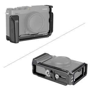 SmallRig-3231-3 SmallRig 3231 L-kiinnike Fujifilm X-E4:lle näkyy kahdessa kuvakulmassa kiinnitettynä kameraan ja yksinään, jolloin sen musta metallirakenne, suojaava muotoilu ja monipuoliset kiinnitysominaisuudet korostuvat.