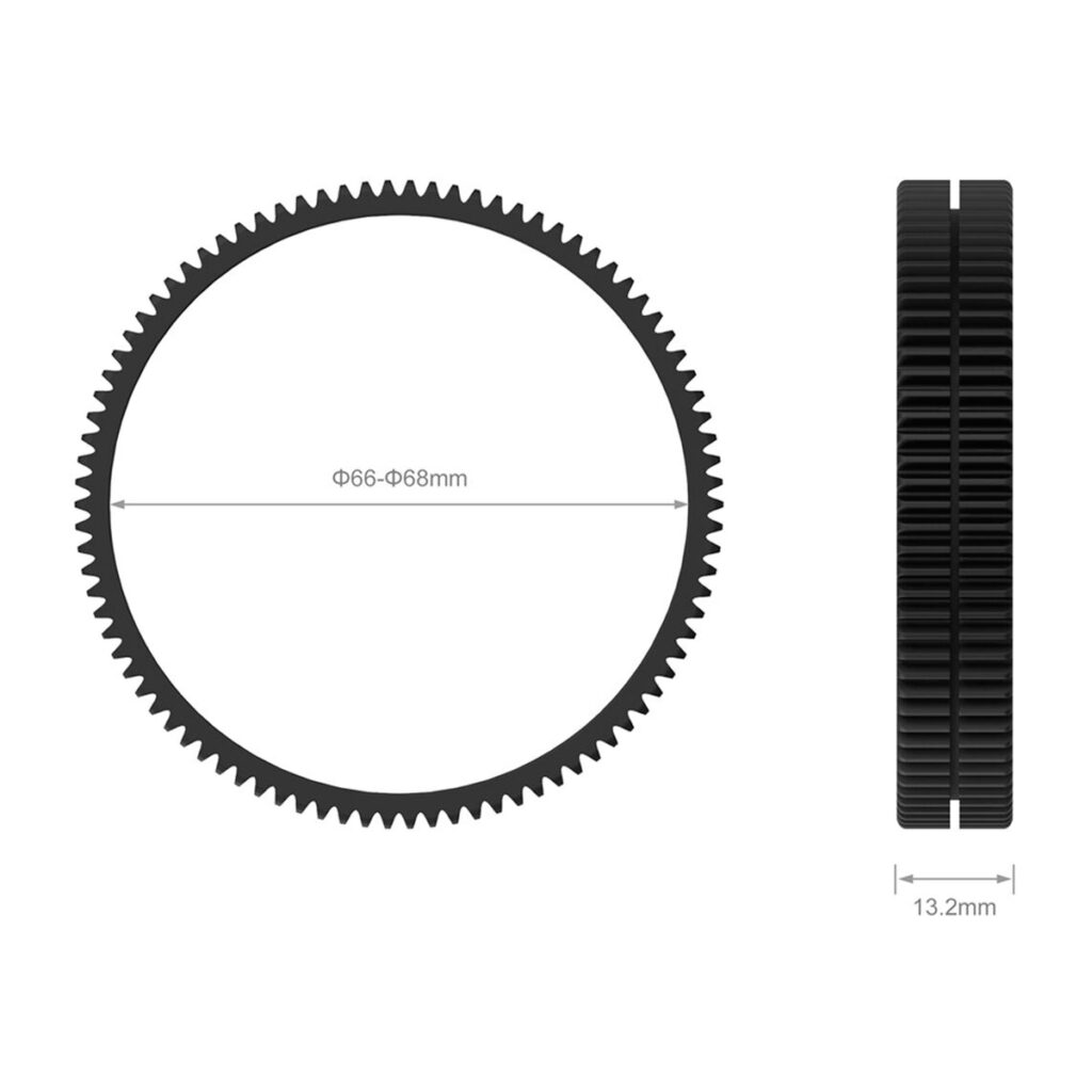 SmallRig 3292 Focus Gear Ring Seamless 66-68mm on esitetty mustana edestä ja sivulta, ja siinä on merkitty mitat: 66-68mm sisähalkaisija, 13,2mm paksuus ja hienot hampaat sen ulkoreunalla.