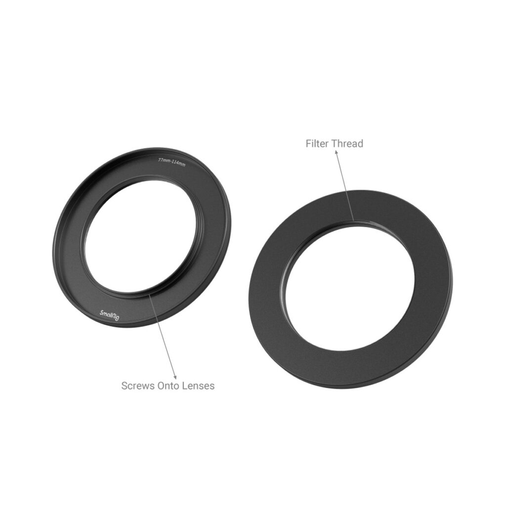 SmallRig-3410-3 SmallRig 3410 Screw-In Reduction Ring Set (67, 72, 77, 82, 86mm-114mm) Matte Box 2660:lle sisältää kaksi mustaa pyöreää rengasta, joissa on keskiaukot: toisessa on merkintä "Screws Onto Lenses" ja toisessa "Filter Thread".