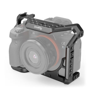 SmallRig-3421-1 The Sony A7S III camera is mounted in the black metal SmallRig 3421 Professional Kit cage, which features enhanced protection and multiple threaded holes on the top and sides for versatile mounting options.
