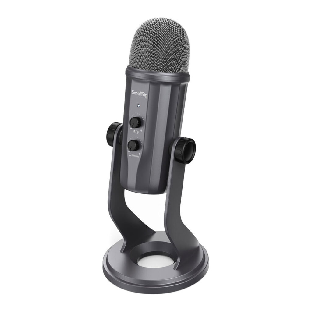 SmallRig-3465-1 SmallRig 3465 Forevala U50 USB -mikrofoni on musta ja hopeinen mikrofoni, jossa on verkkosäleikkö, säädettävä jalusta, kaksi säätönuppia ja etupaneelin mykistyspainike.